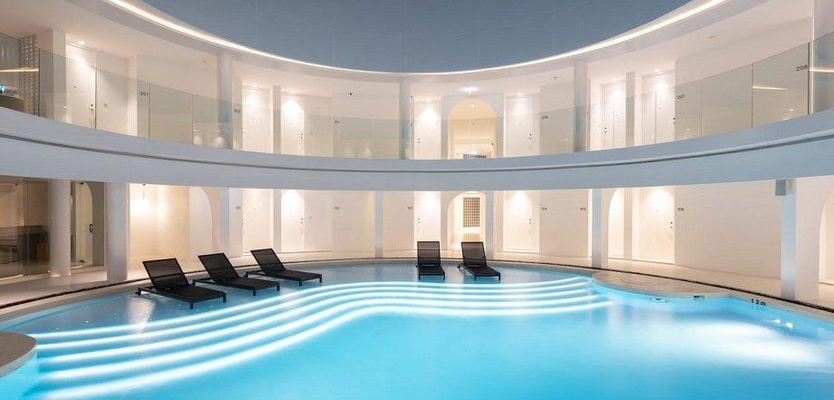 สระว่ายน้ำ Hotel None 